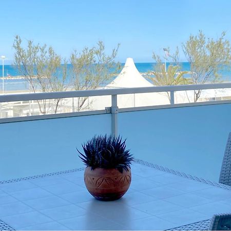 Hotel Sayonara Senigallia Bagian luar foto