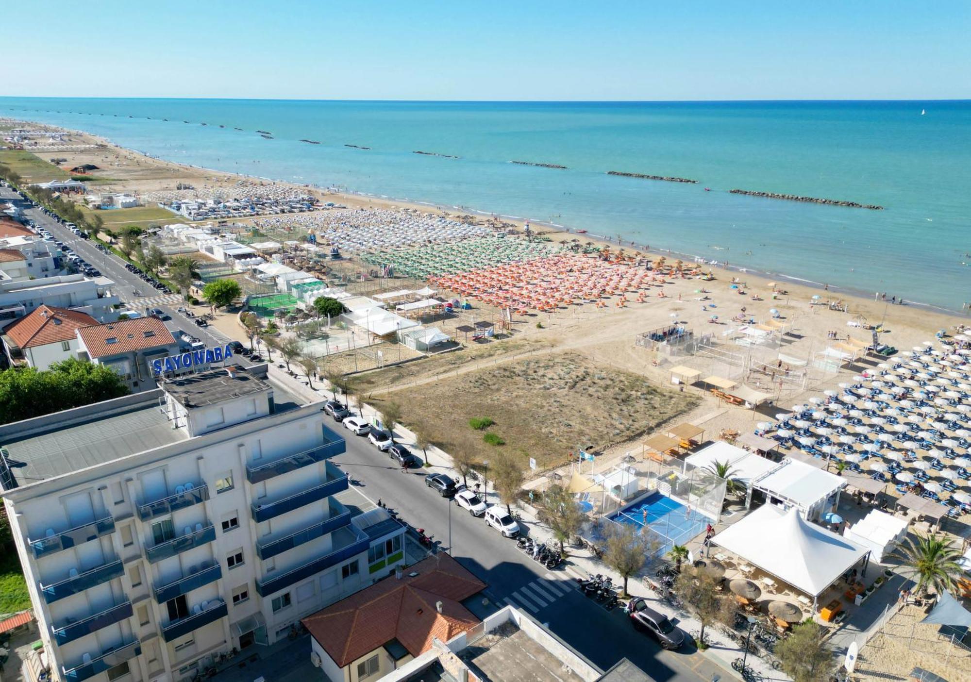 Hotel Sayonara Senigallia Bagian luar foto