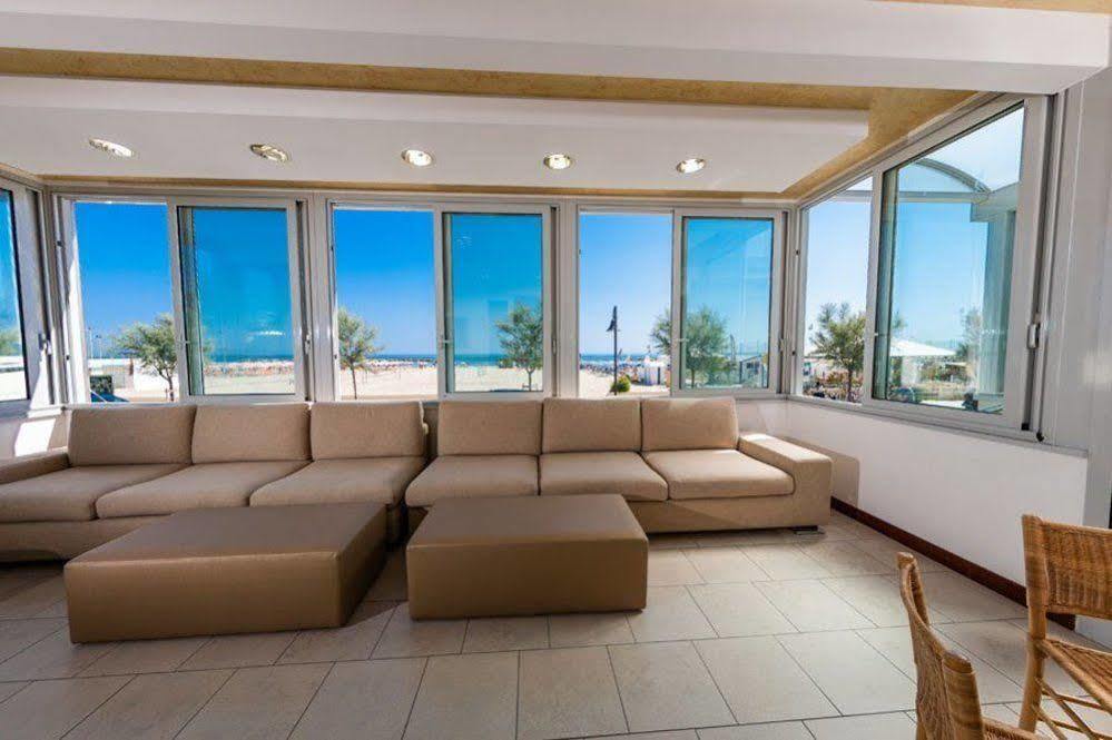 Hotel Sayonara Senigallia Bagian luar foto